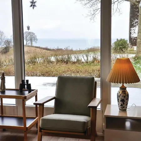 Tatil Evi Three-bedroom Holiday In Asperup