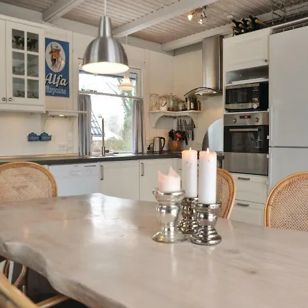 Three-bedroom Holiday In Holiday home Asperup
